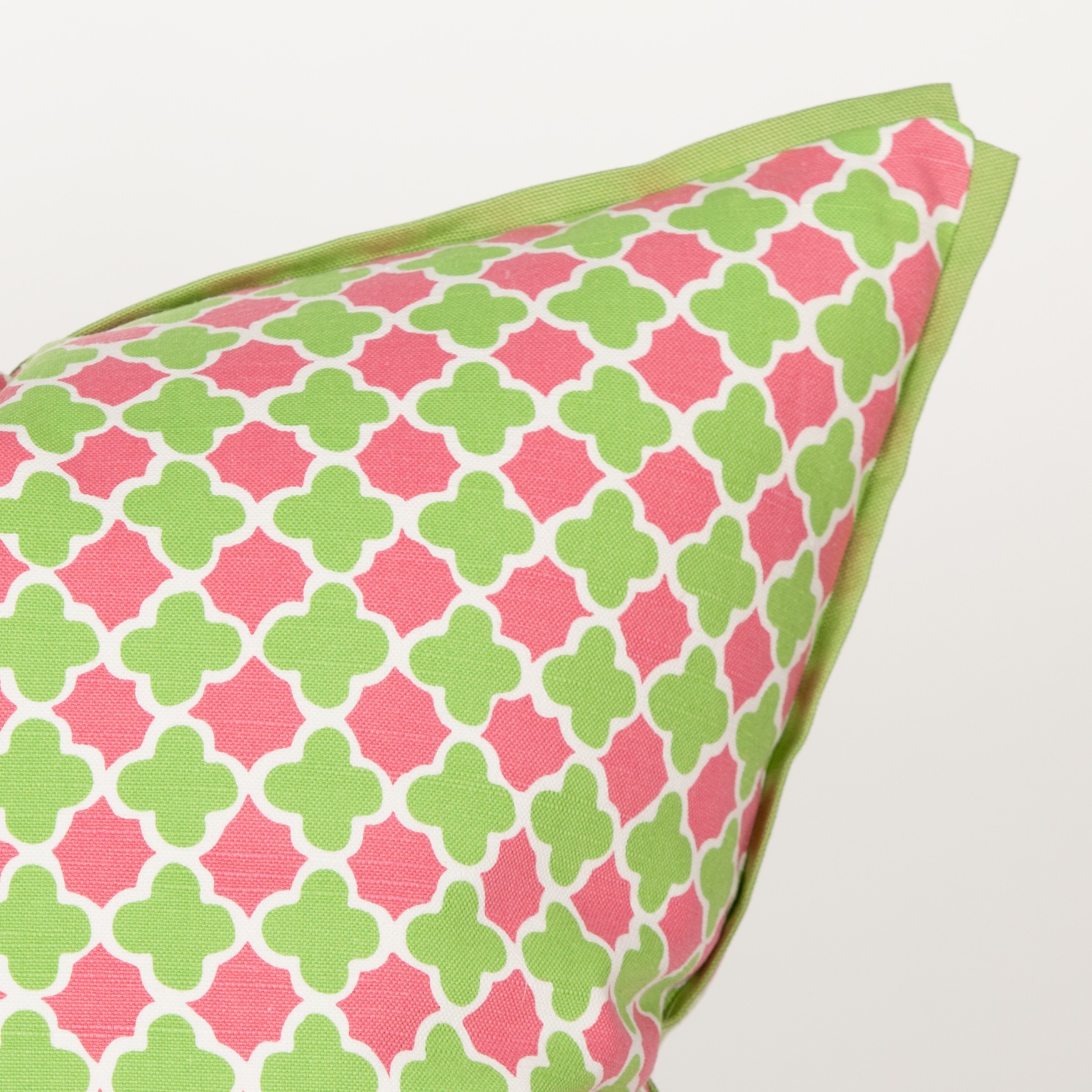 lime pillow tabby