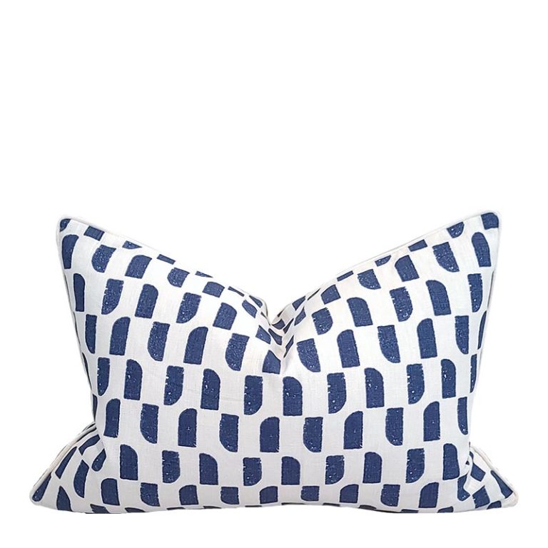 NEWPORT COLLECTION CHIPS PILLOW / NAVY