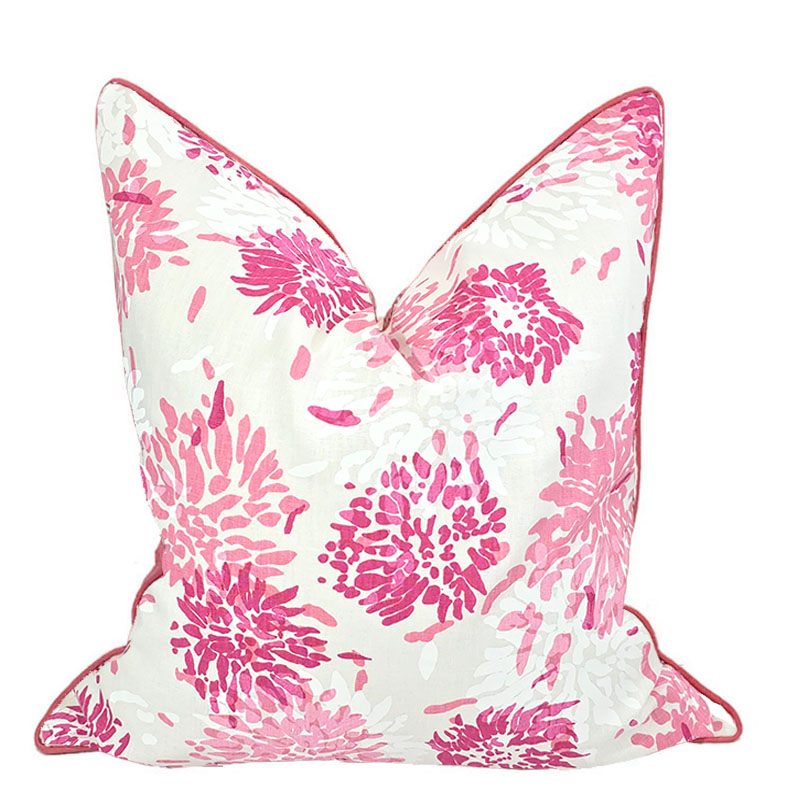 CHRYSANTHEMUM PILLOW IN LIPSTICK