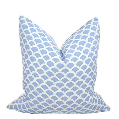 SANIBEL COLLECTION COMBS PILLOW / PERIWINKLE