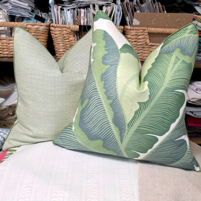 BISCAYNE COLLECTION ISLA ROYAL PILLOW / VERDE - Image 2