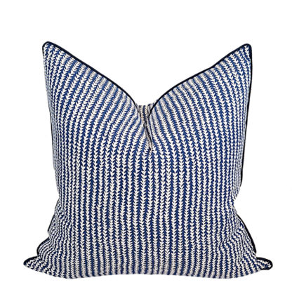 NEWPORT COLLECTION KELP LINE PILLOW COVER / NAVY