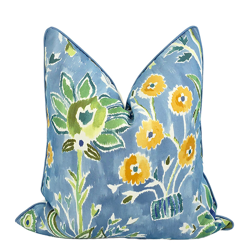 BLUE LILIA PILLOW