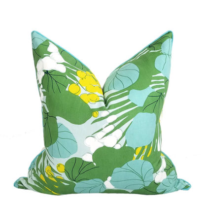 SOUTH BEACH COLLECTION SEA GRAPES PILLOW / CAPRI