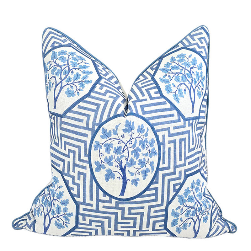 ROYAL MAZE PILLOW IN BLUE