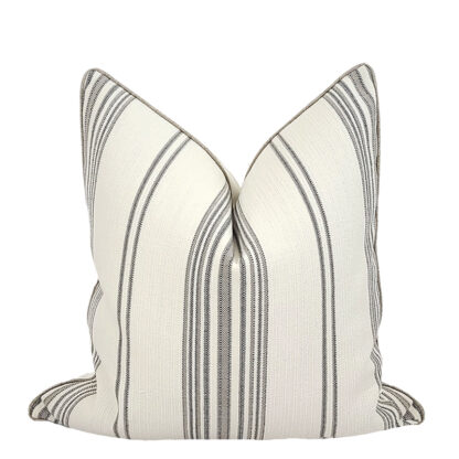 HAMPTONS COLLECTION SOLANA PILLOW / STONE