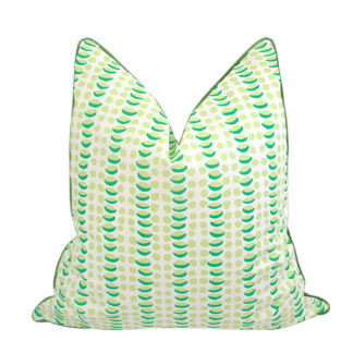 GREEN SPOT THAT PILLOW